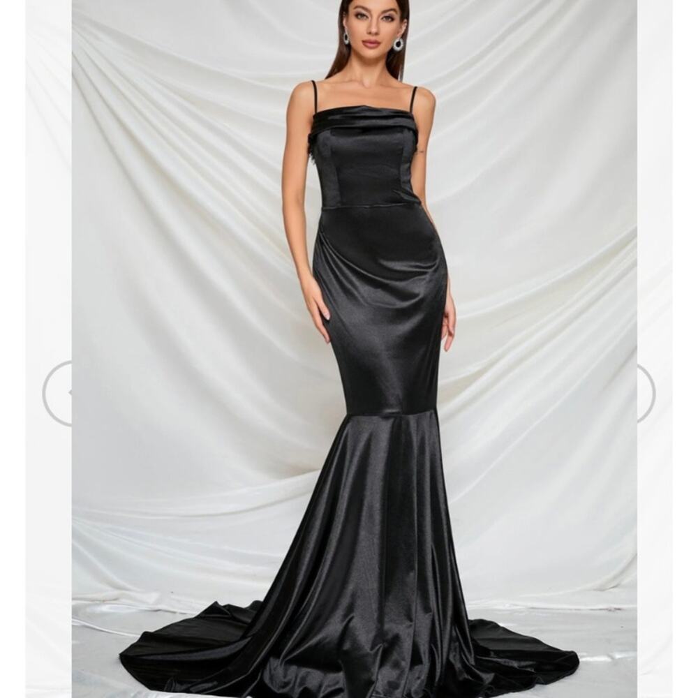 FAERIESTY Elegant Spaghetti Strap Sleeveless Satin Black Dress